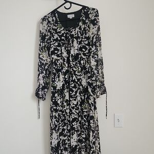 Belle Sky Black and White Patterned Long Sleeve Dress
